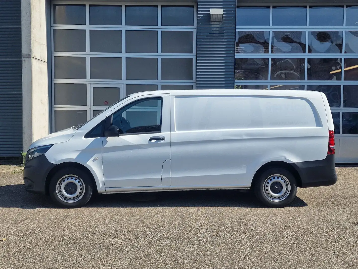 Mercedes-Benz Vito Kasten 111CDI FWD lang Klima Werkstatt Weiß - 2