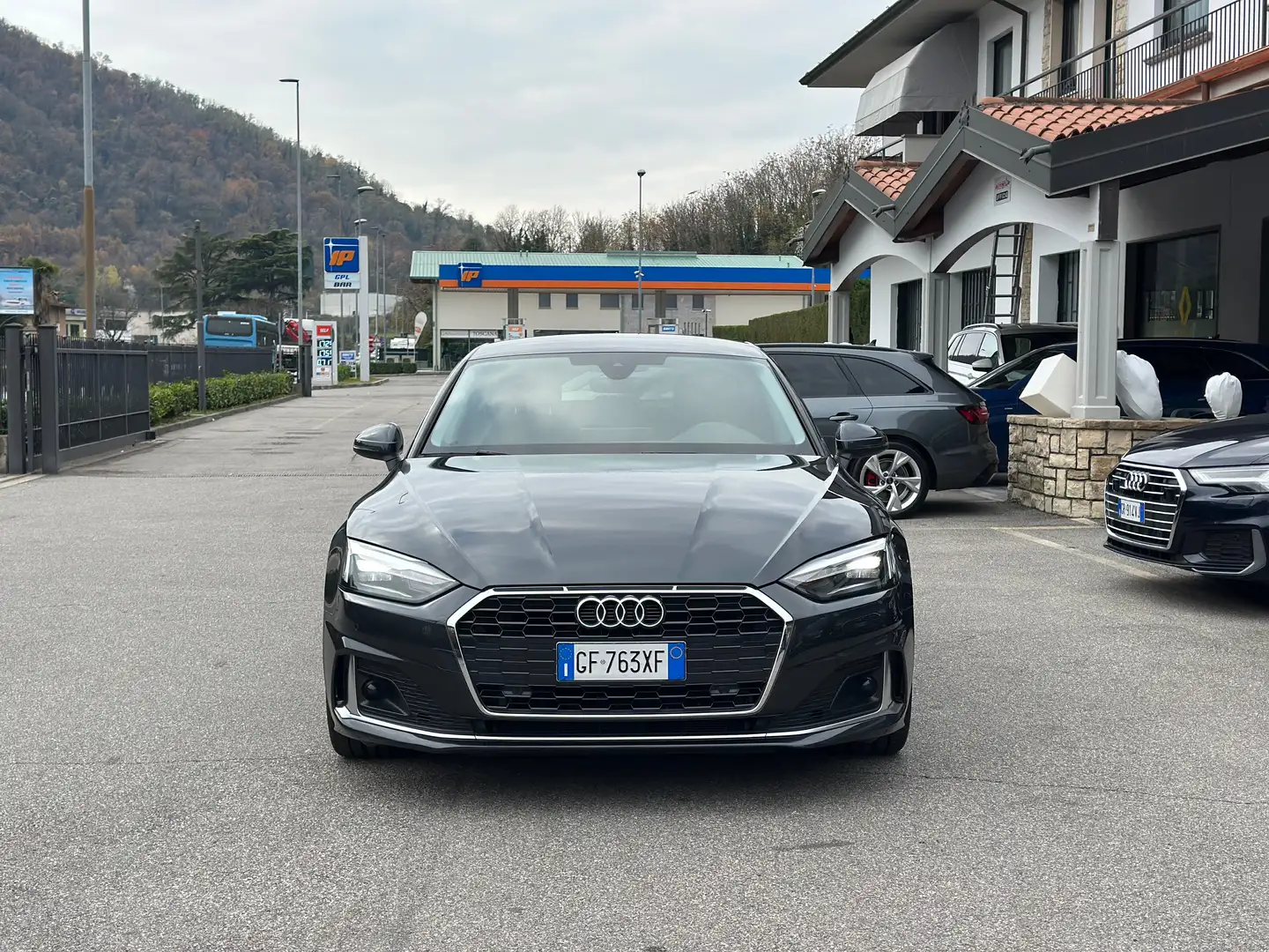 Audi A5 Sportback 40 2.0 tdi  Advanced 204cv s-tronic Gris - 2