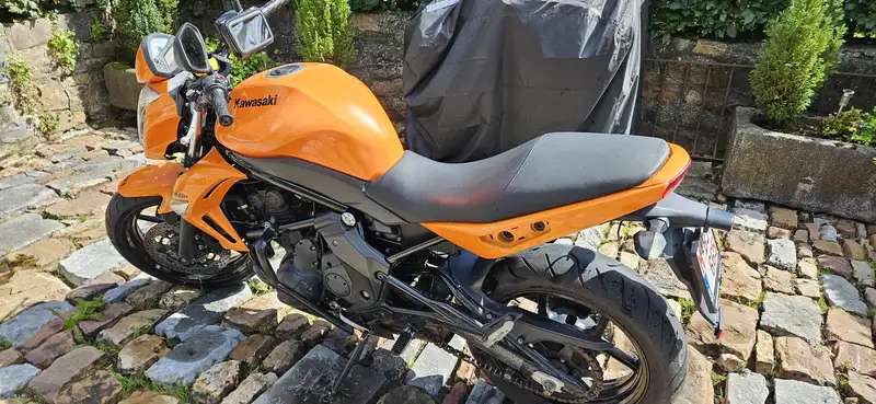 Kawasaki ER-6n - foto 6