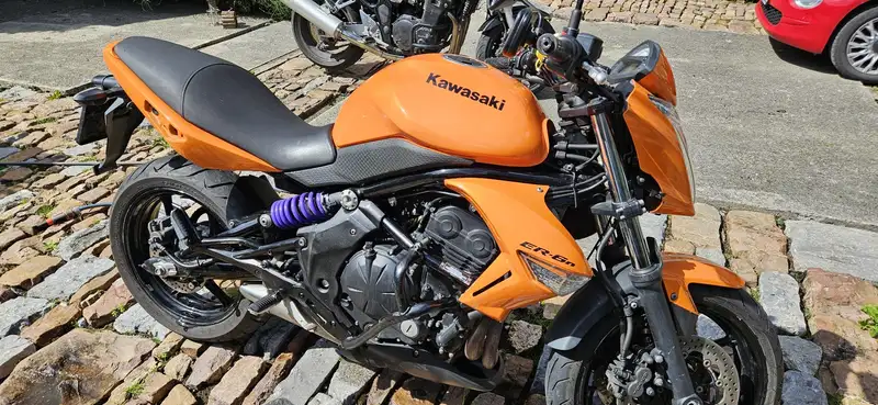 Kawasaki ER-6n - foto 4