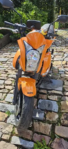 Kawasaki ER-6n - foto 2