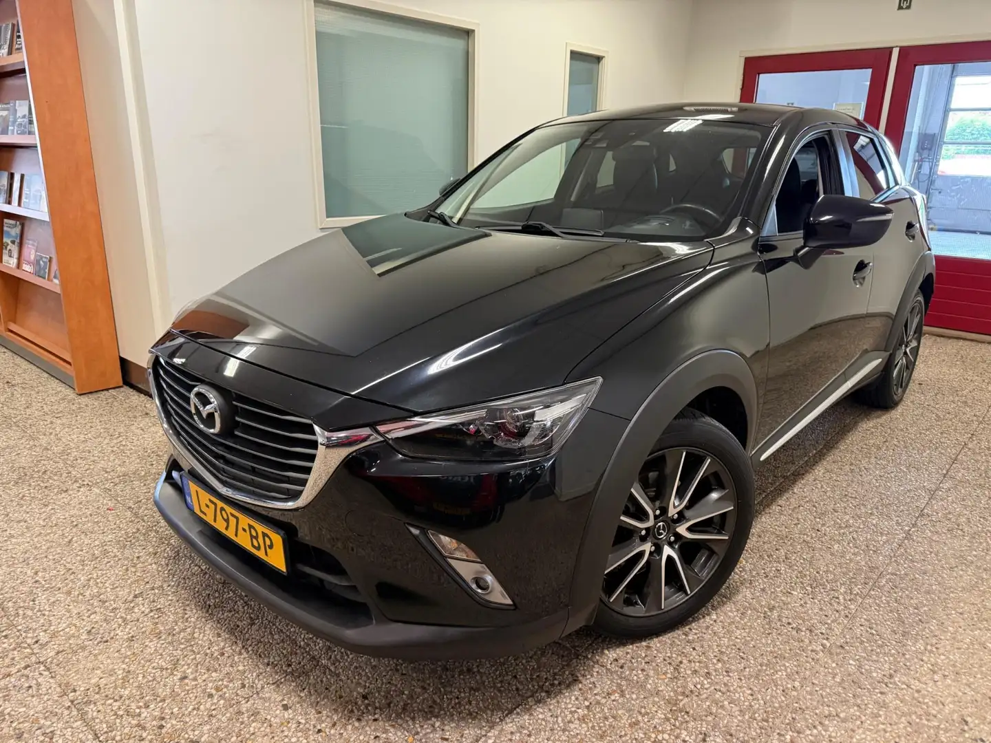 Mazda CX-3 2.0 SkyActiv-G 120 SkyLease+ | Leder | Trekhaak Zwart - 1