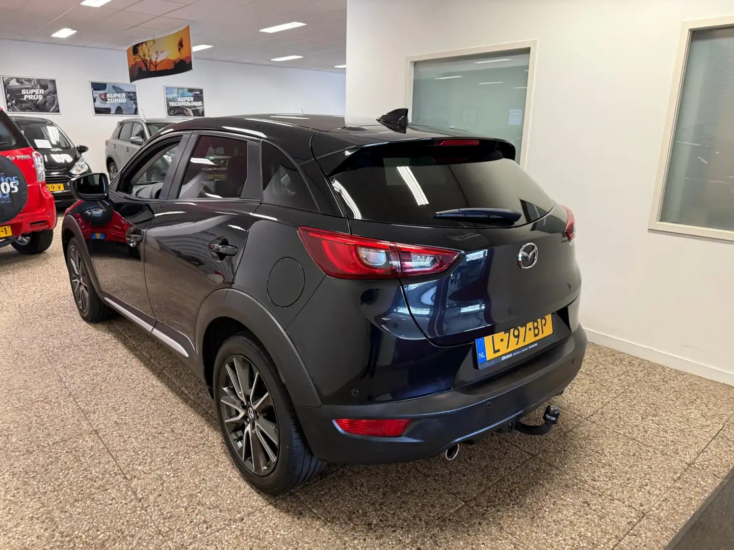 Mazda CX-3 2.0 SkyActiv-G 120 SkyLease+ | Leder | Trekhaak Zwart - 2