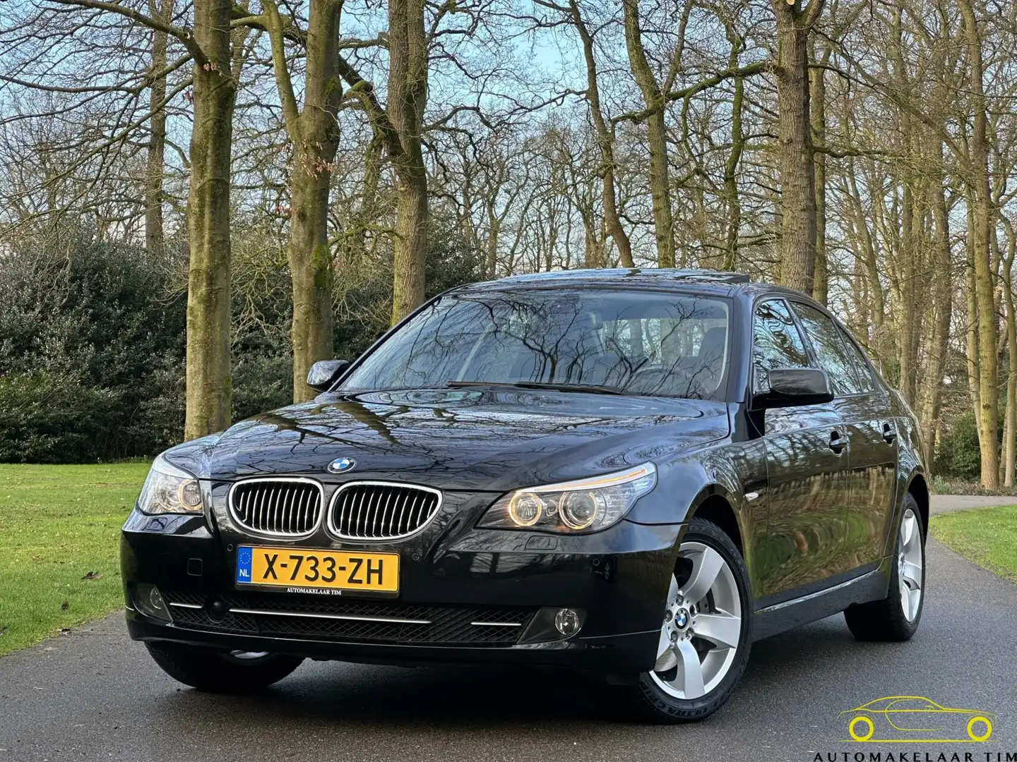 BMW 530 5-serie 530xi LCI High Executive / Youngtimer Zwart - 1