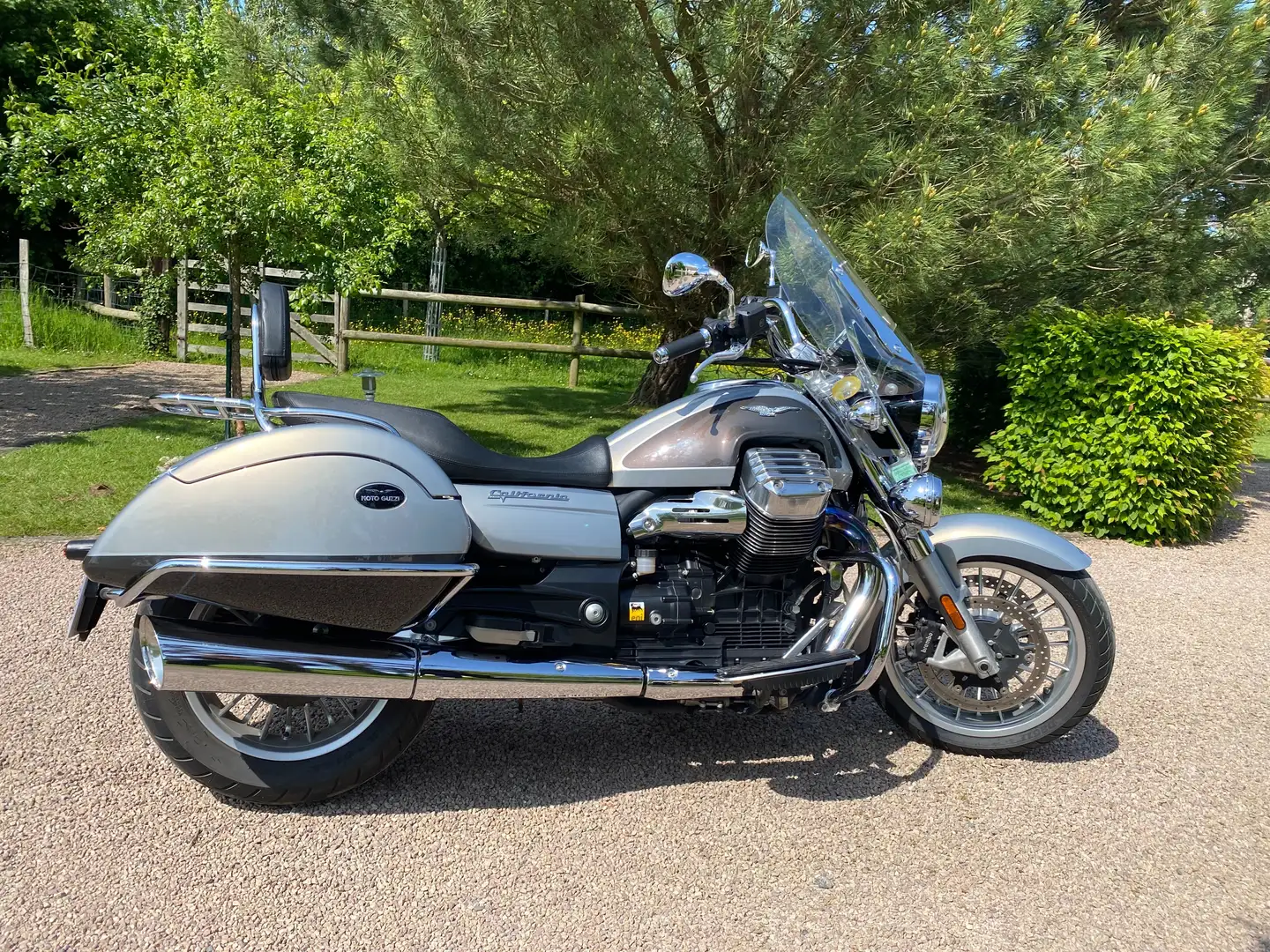 Moto Guzzi California 1400 California Touring SE Сірий - 1
