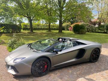 Aventador Roadster 6.5 LP 700-4