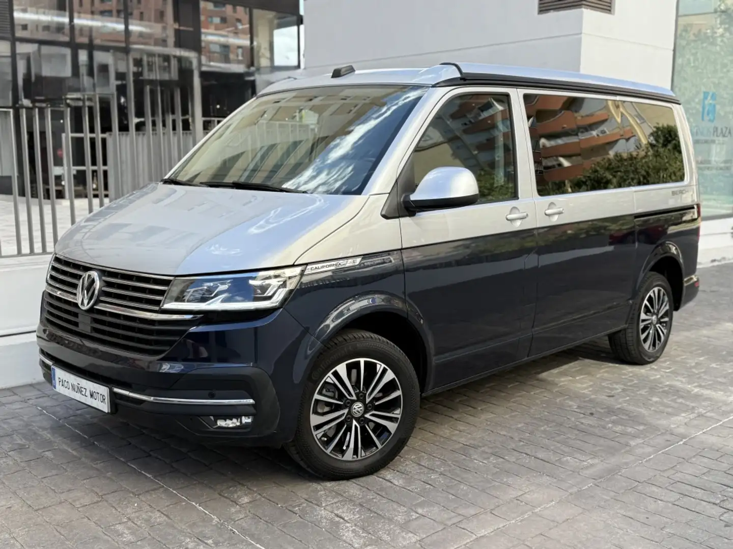 Volkswagen T6 California 2.0TDI BMT Beach Camper DSG 110kW Blau - 1