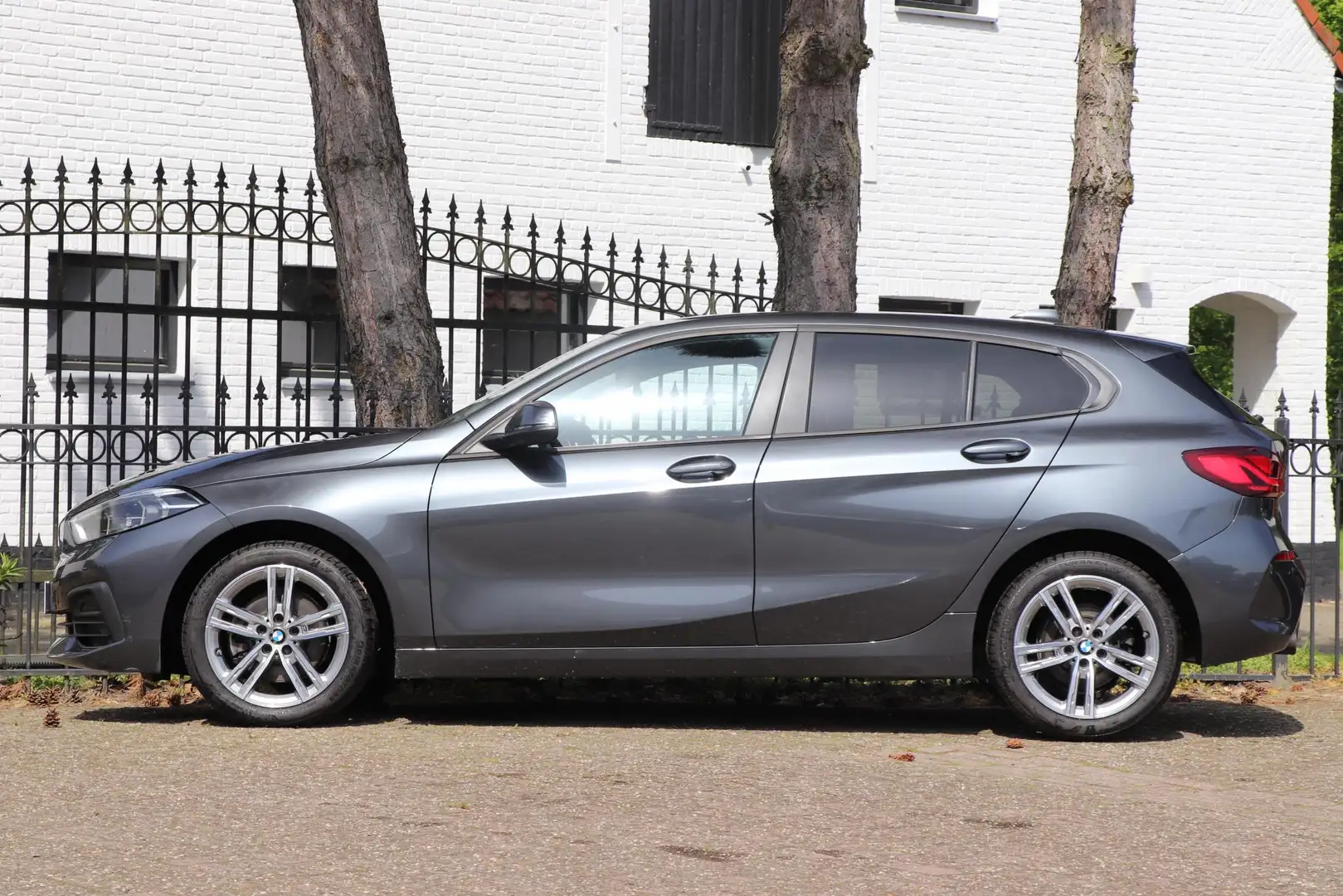 BMW 116 1-serie 116d Executive |Navi |PDC Grijs - 2