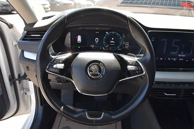 Skoda Octavia view 7