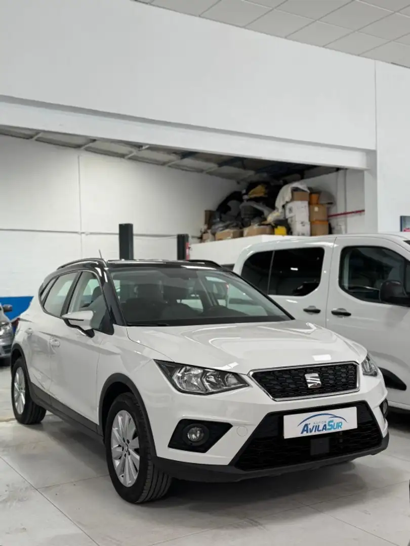 SEAT Arona 1.0 TSI S&S Style 110 Blanco - 1