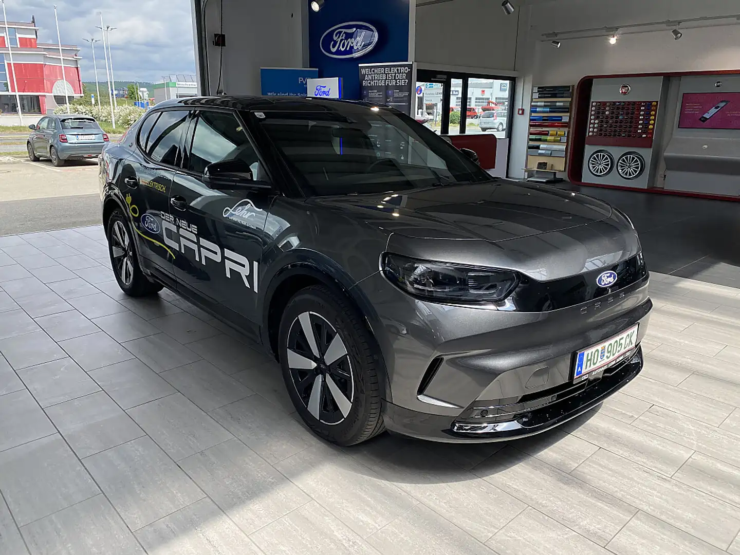 Ford Capri Elektro Extended Range Grau - 1