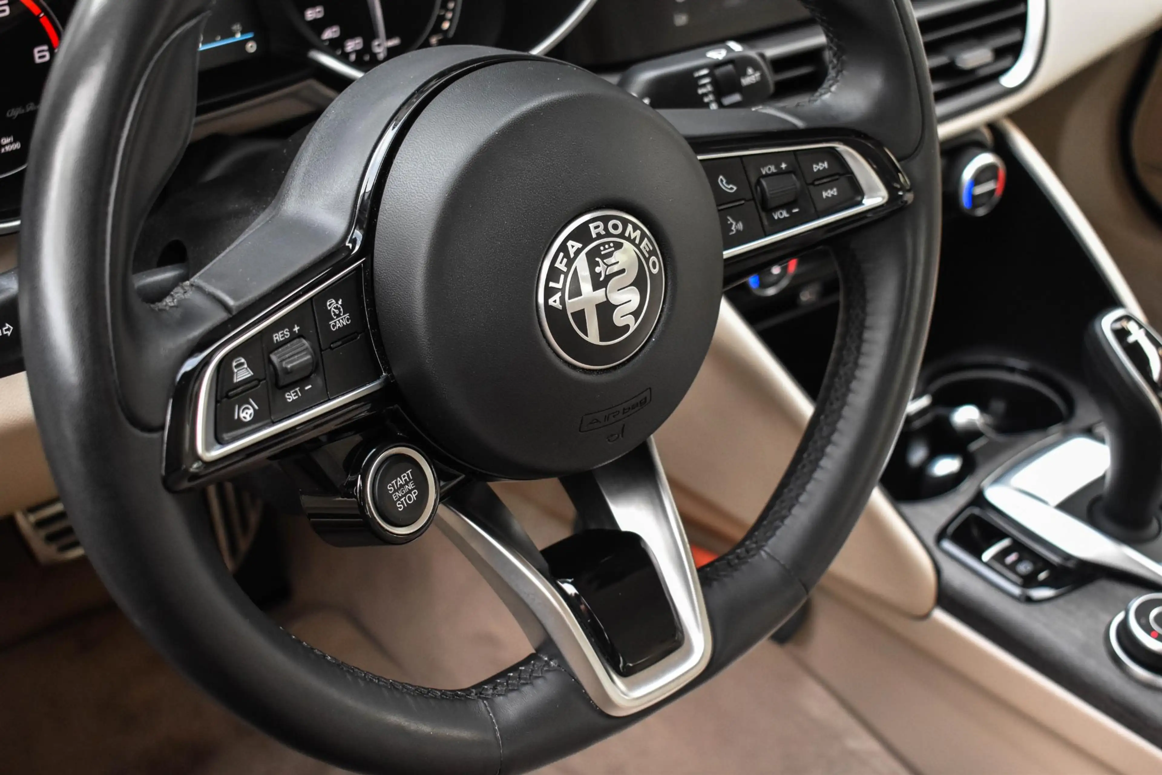Alfa Romeo Giulia 2.2 TI Verde Visconti Leder Carplay Stoelverw. — photo 38