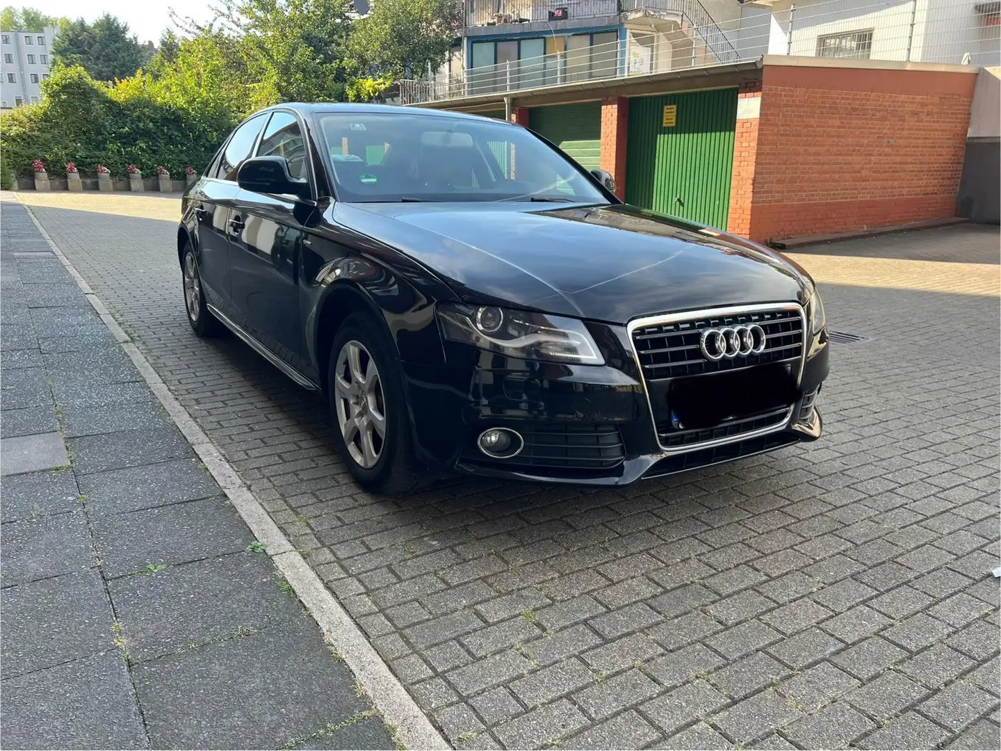 Audi A4 2.0 TDI DPF Attraction - 2