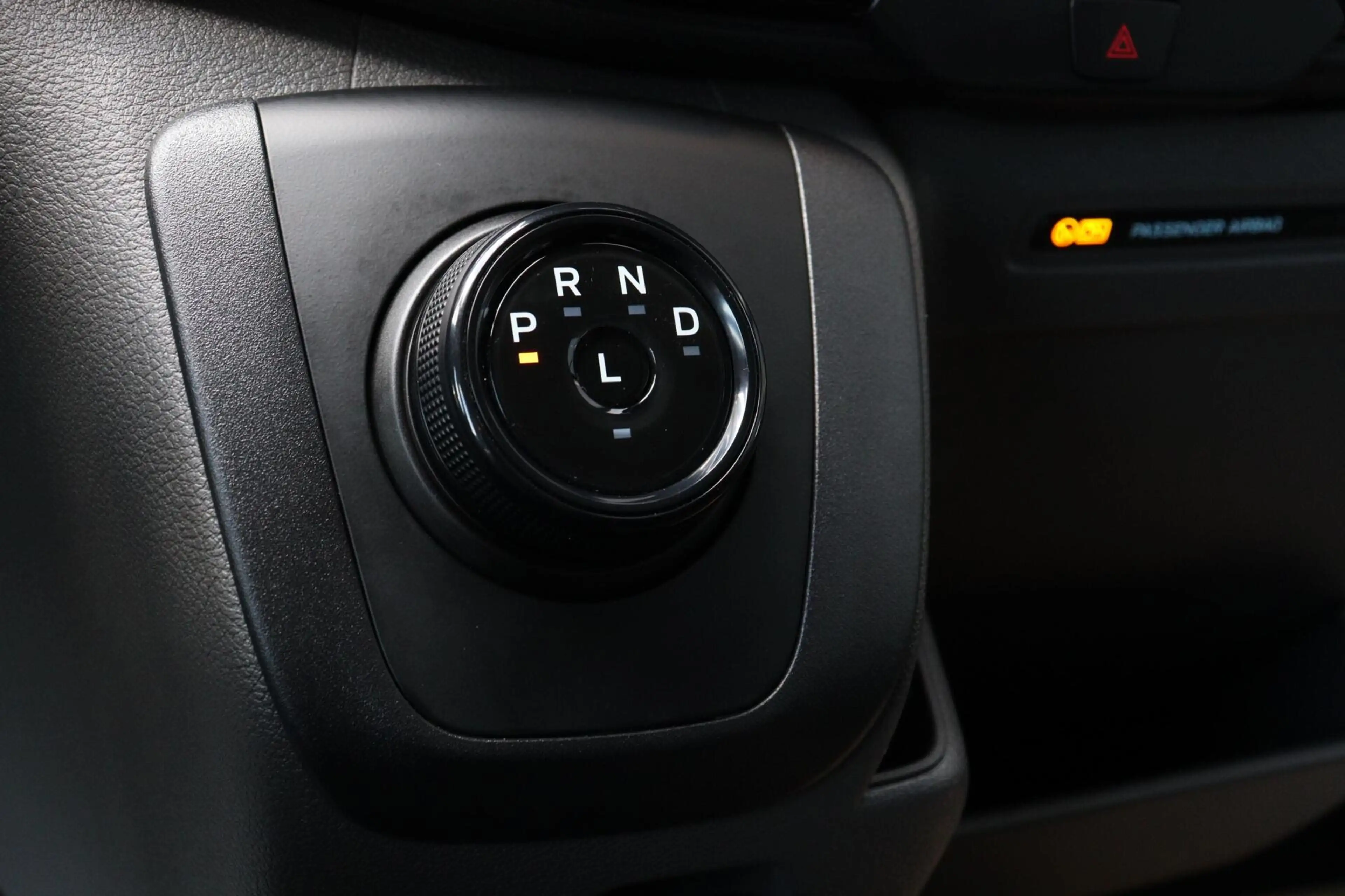 Ford E-Transit 350 L3H2 68 kWh l NAVI l CAMERA l ACC l CARPLAY — photo 9