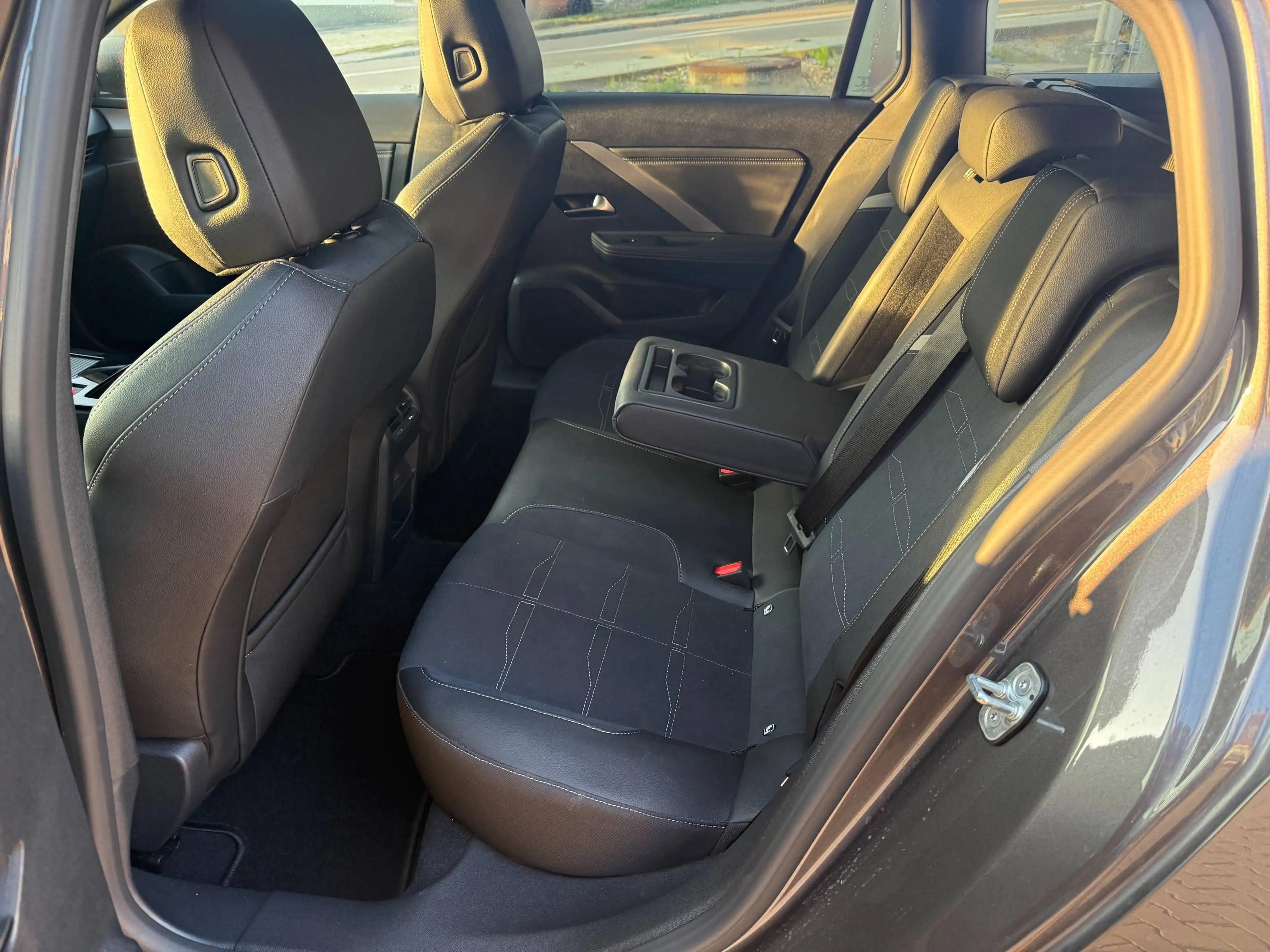 Opel Astra GS — photo 11