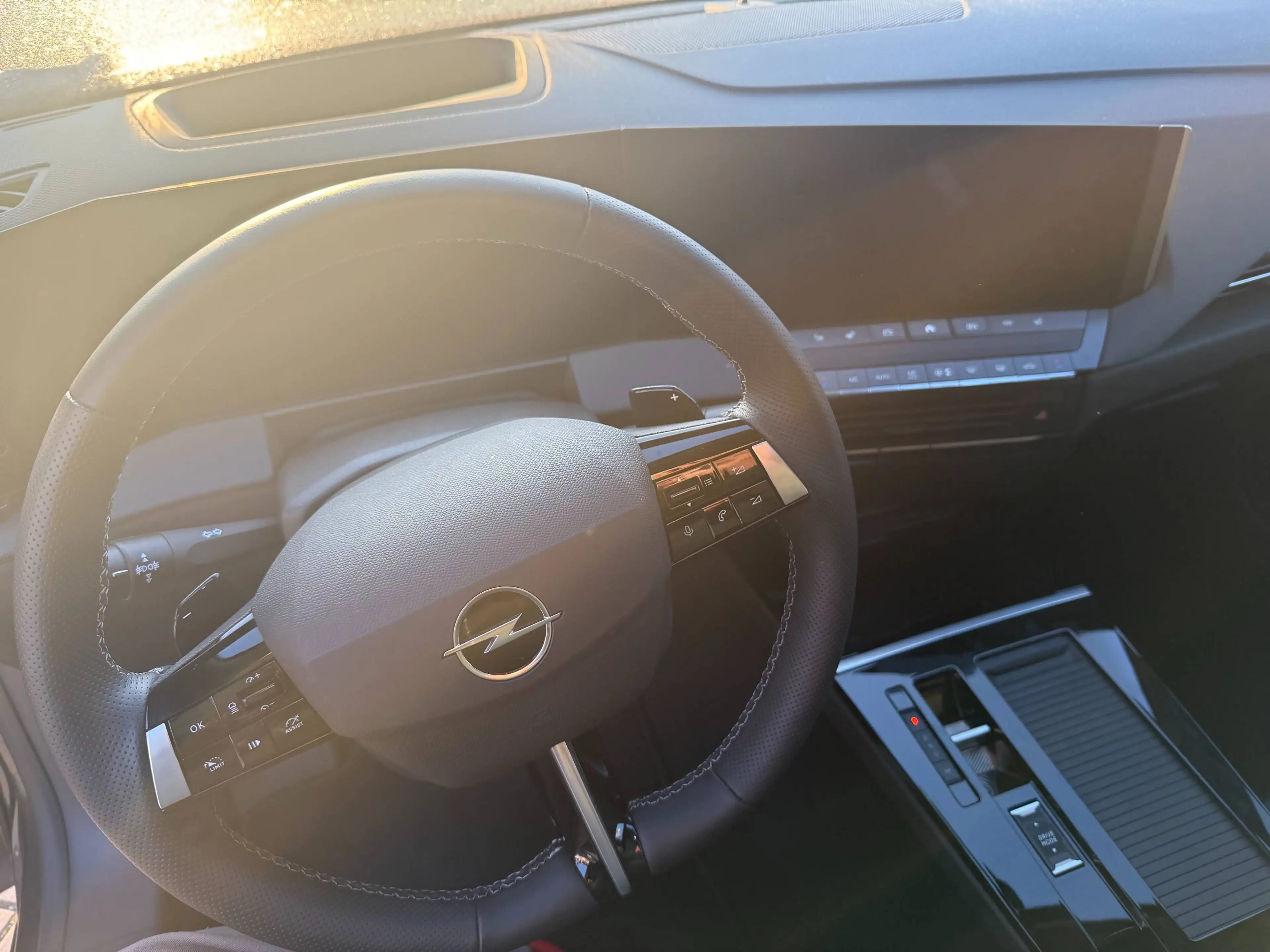 Opel Astra GS — photo 15