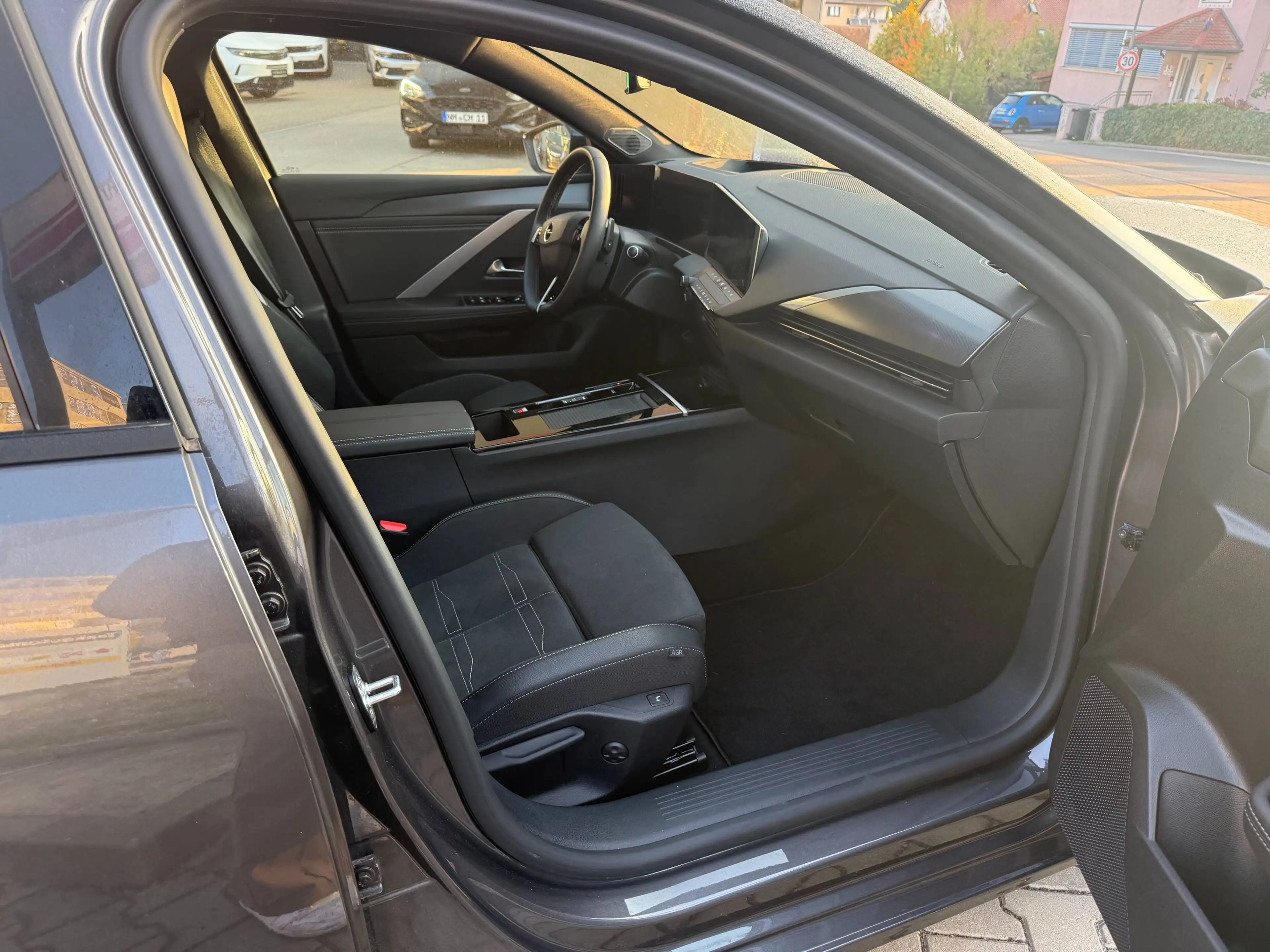 Opel Astra GS — photo 10