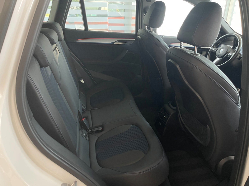 BMW X1 xD20i M Sport PANO HUD KAM AHK DA HiFi VOLL! — photo 12