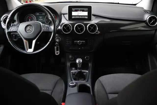 Mercedes-Benz B-Class view 2