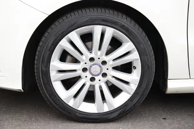 Mercedes-Benz B-Class view 5