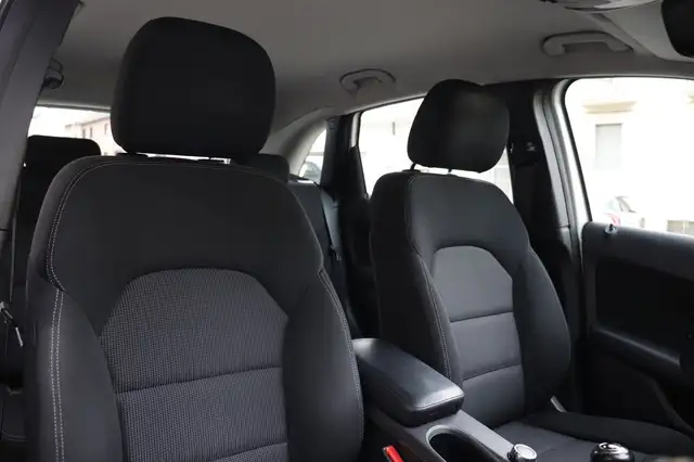 Mercedes-Benz B-Class view 10