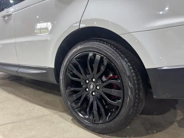 Land Rover Range Rover Sport view 10
