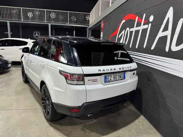 Land Rover Range Rover Sport view 4