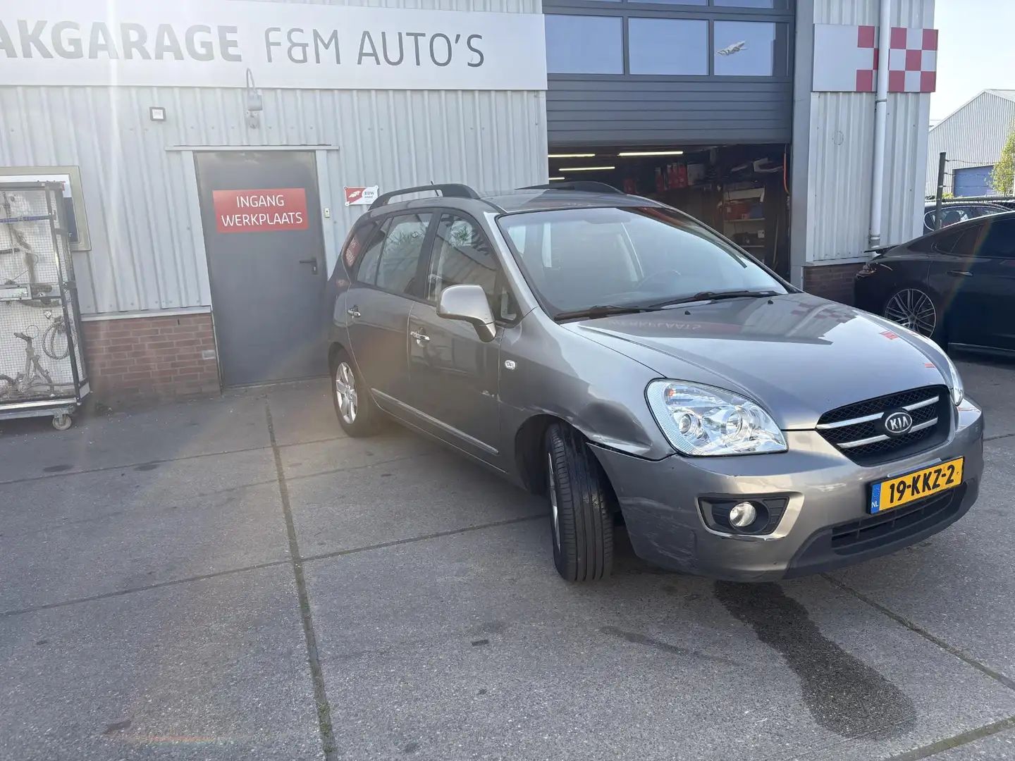 Kia Carens 2.0 CVVT X-ecutive Gri - 2
