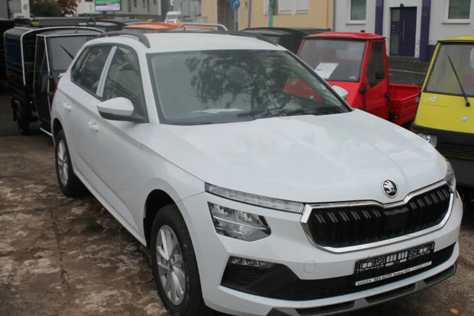 Skoda Kamiq 1,5 TSi DSG AHK Sitzh Kam PDC SOFORT !!! Bianco - 1