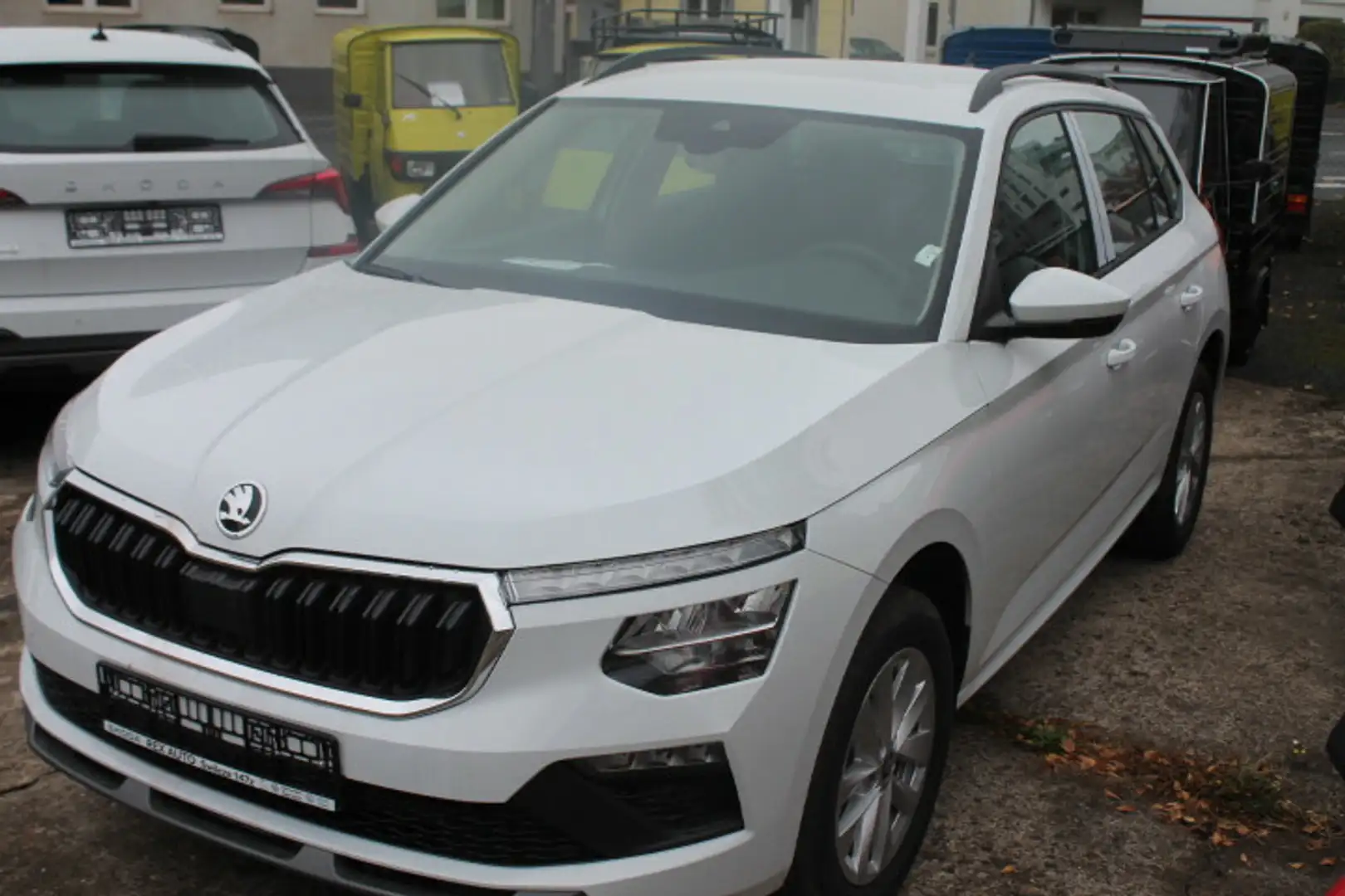 Skoda Kamiq 1,5 TSi DSG AHK Sitzh Kam PDC SOFORT !!! Bianco - 2