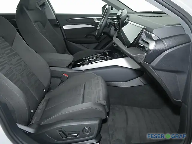 Audi A6 view 7