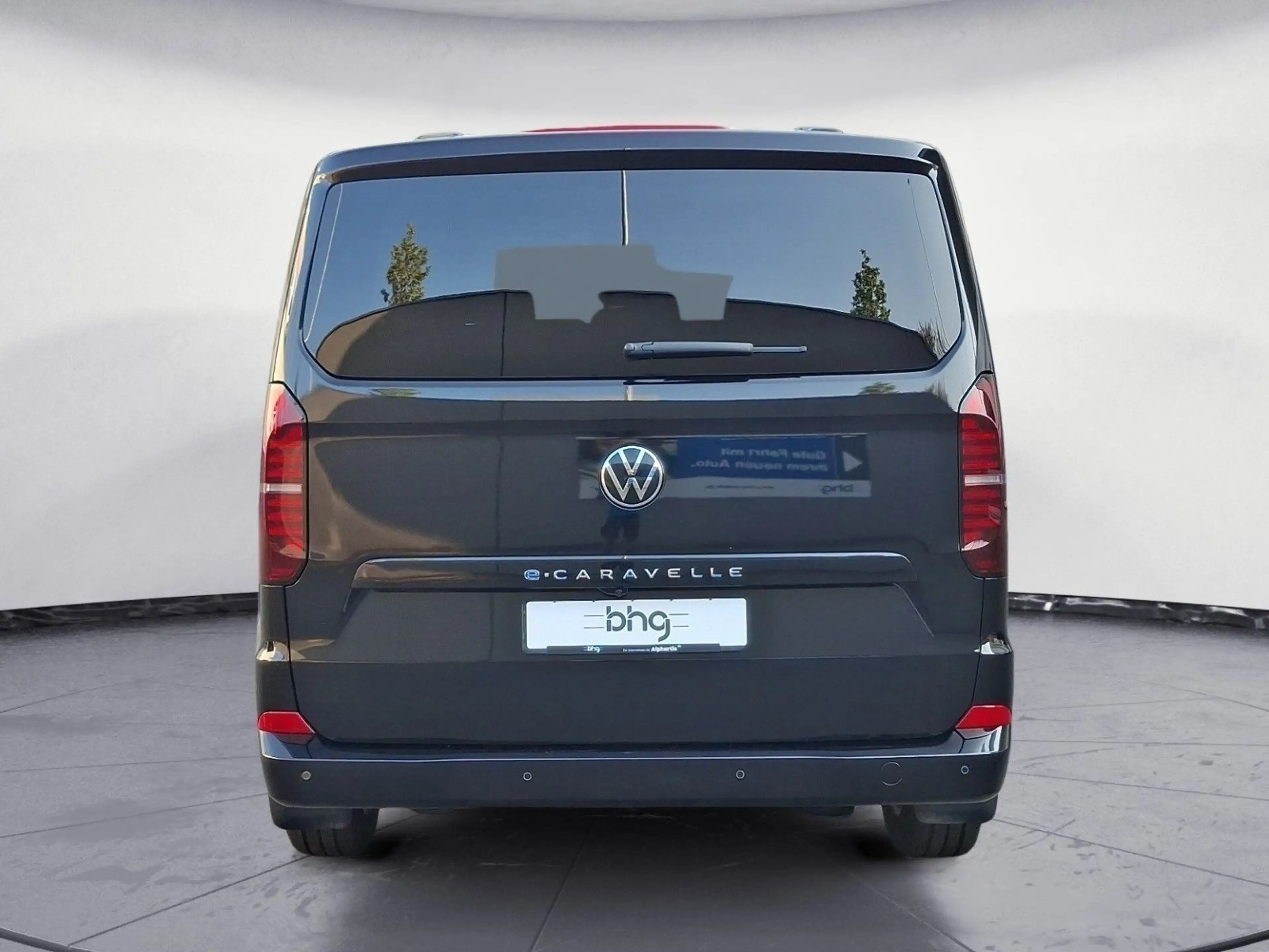 Volkswagen T7 Caravelle Life BEV 1-Gang Radst . 3100 mm — photo 4