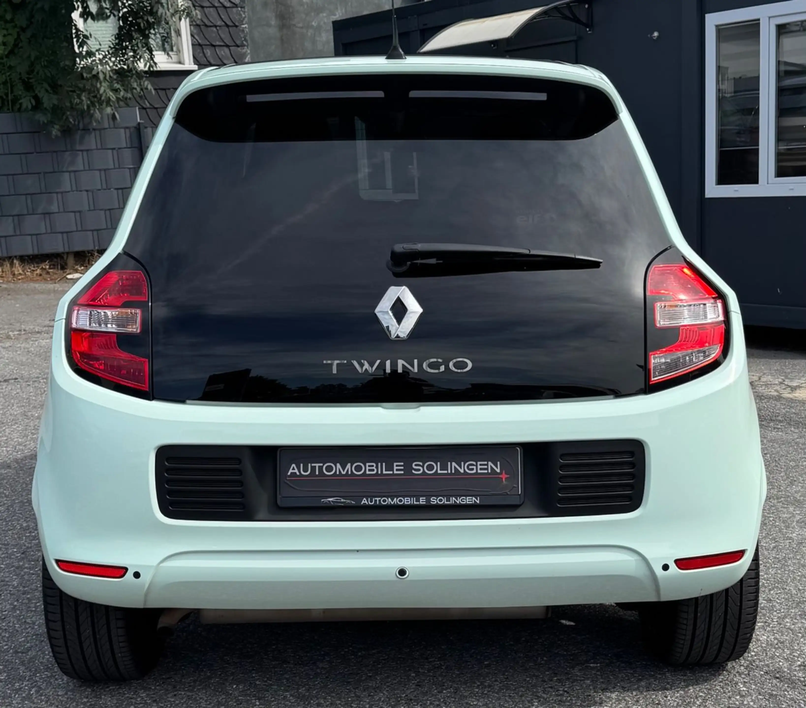 Renault Twingo La Parisienne SHZ+PDC+AC+WKR+LED+BLUE+LS+ — photo 8