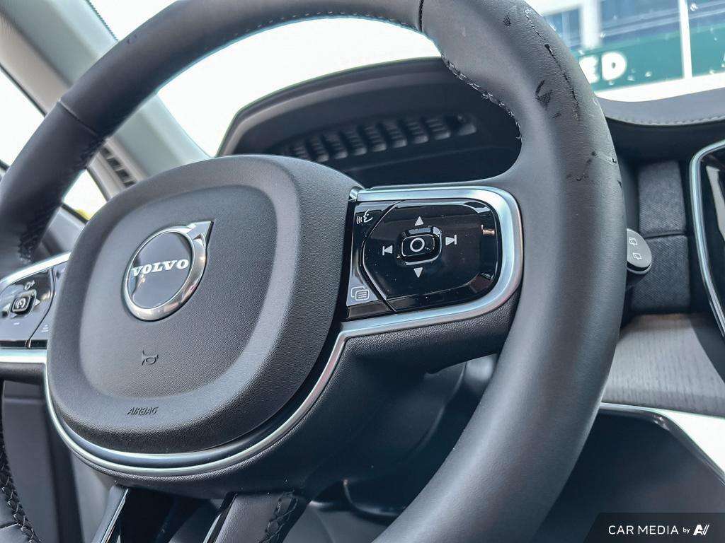 2026 Volvo XC90 B6 AWD Ultra Dark Theme 7-Seater thumb 16