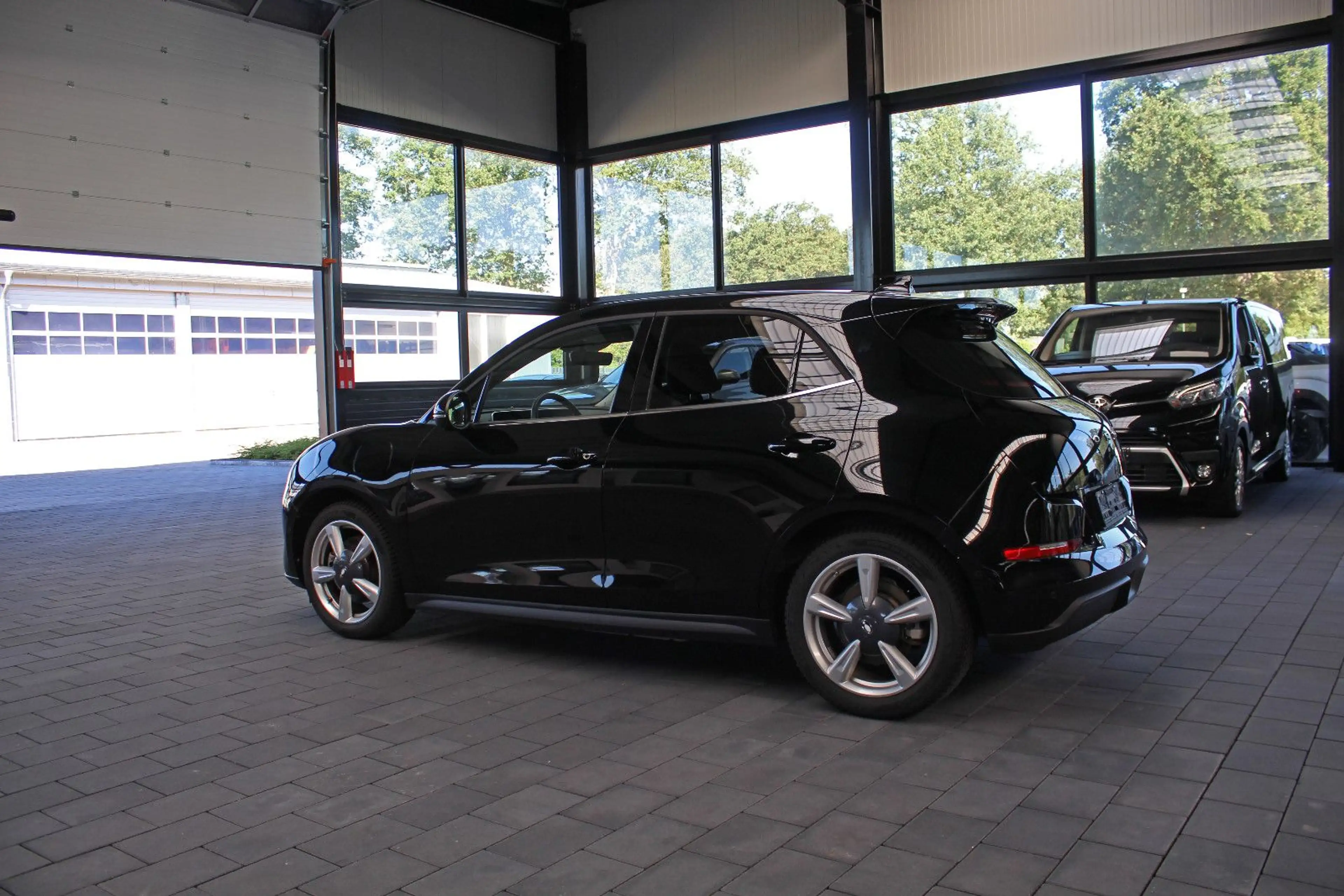 GWM ORA 03 400 Pro+(elektr. Heckklappe, Pano-Dach) — photo 4