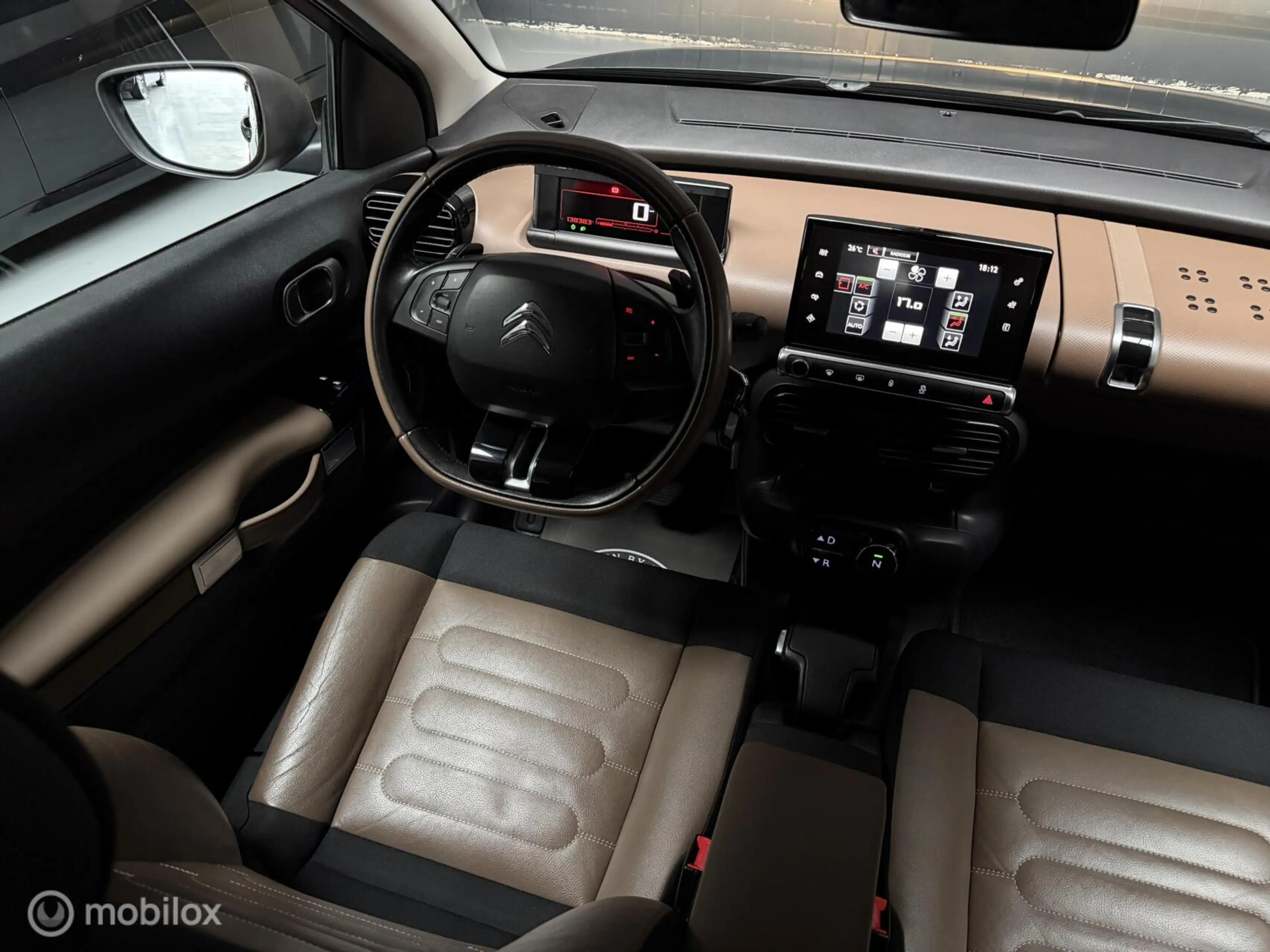 Citroen C4 Cactus 1.2 PureTech Shine — photo 36