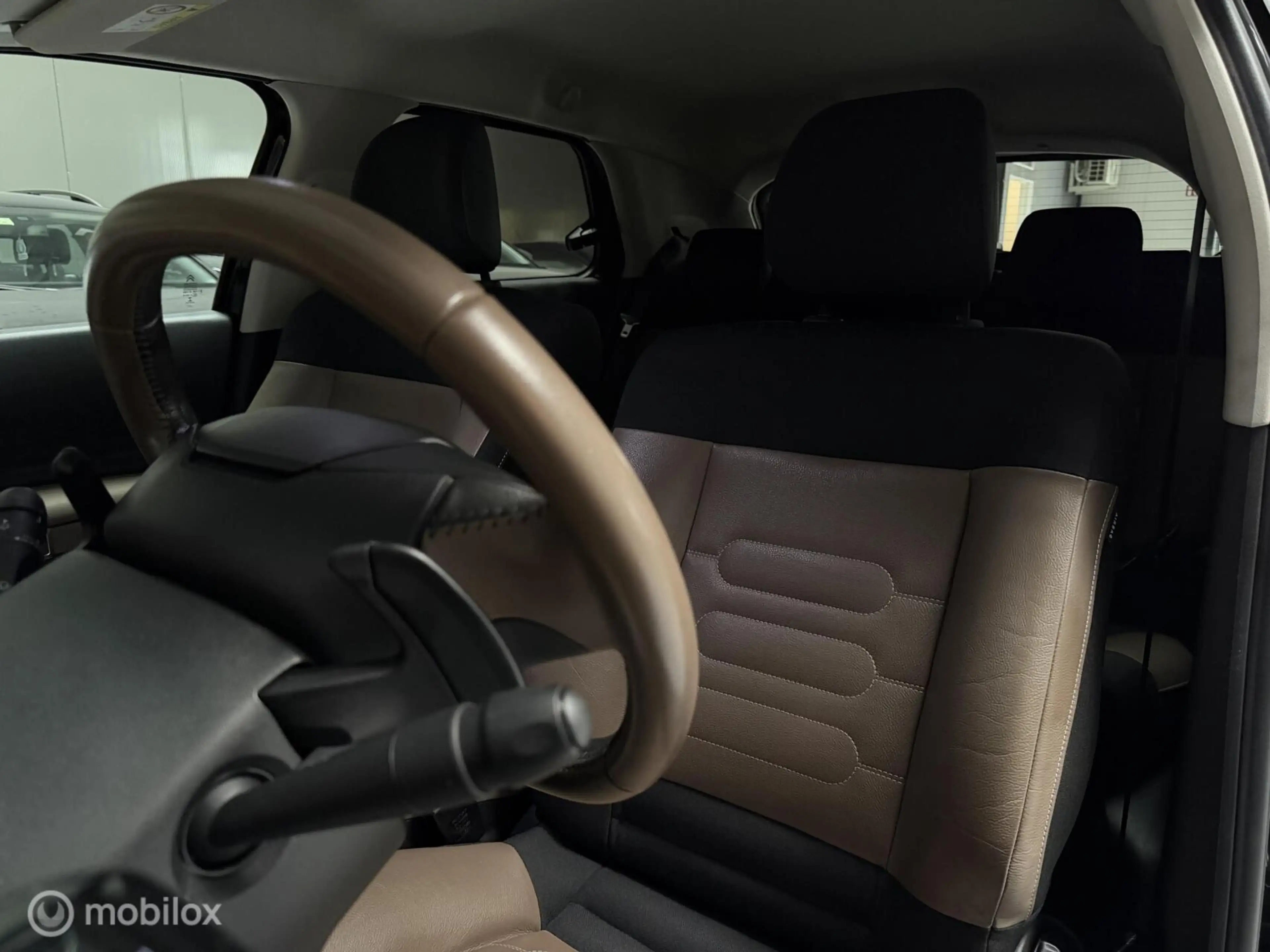 Citroen C4 Cactus 1.2 PureTech Shine — photo 44