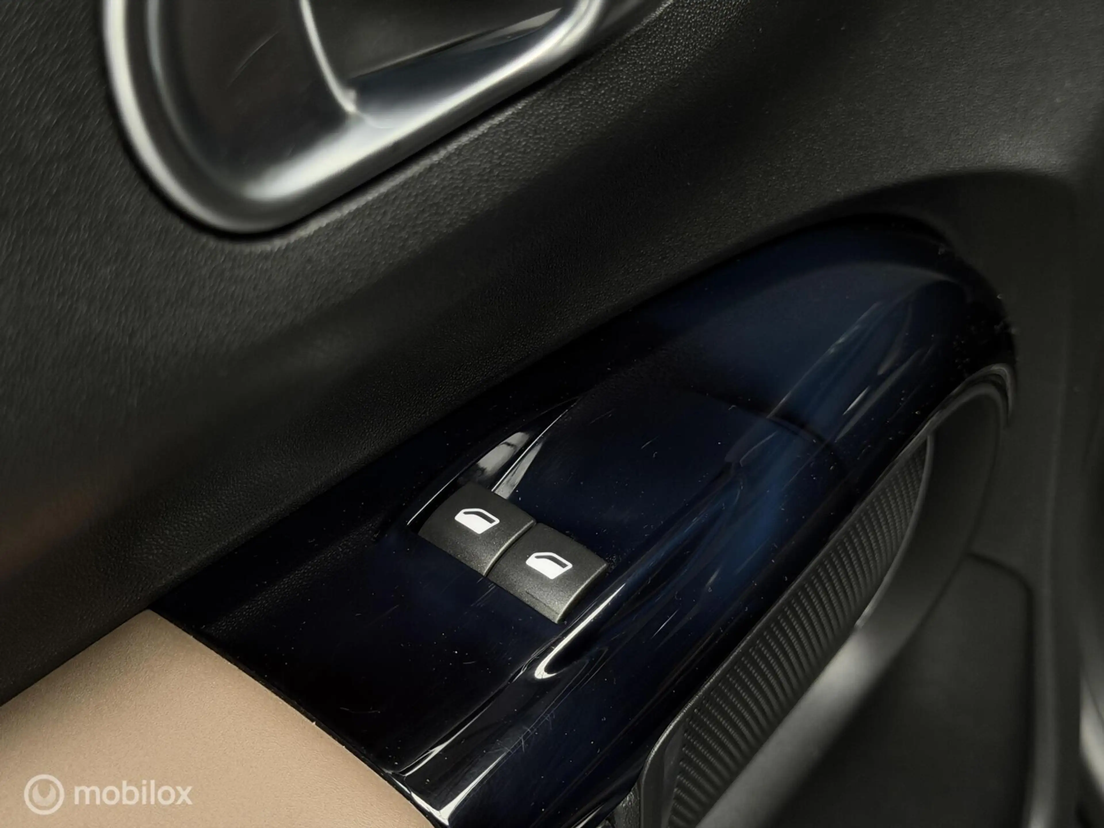 Citroen C4 Cactus 1.2 PureTech Shine — photo 40