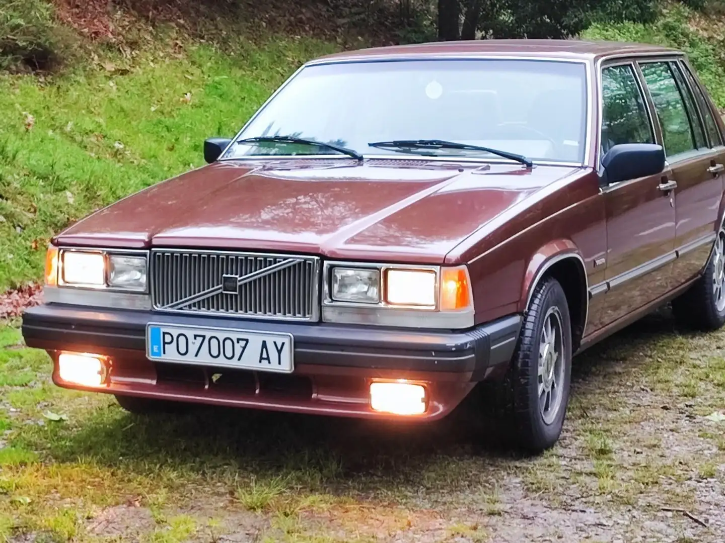 Volvo 760 2.8 V6 Mauve - 1