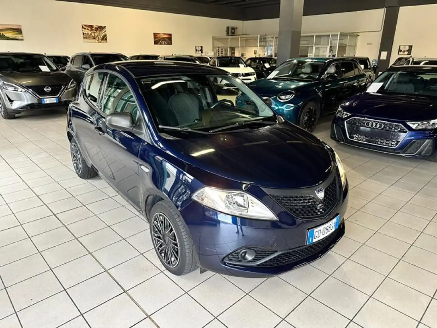 Lancia Ypsilon 1.0 FireFly 5 Hybrid Ecochic Silver NEOPATENTATI Blu/Azzurro - 1