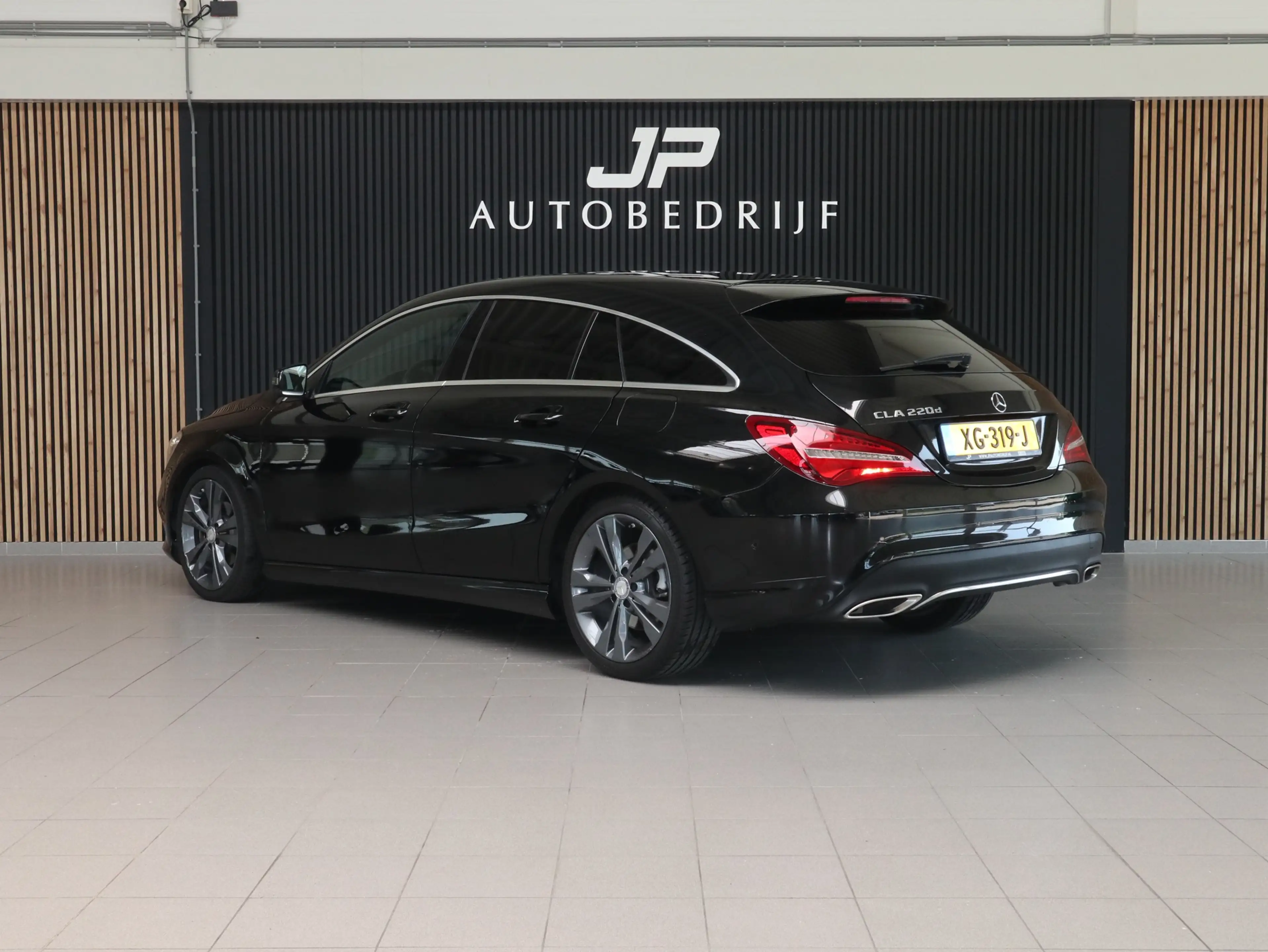 Mercedes-Benz CLA 220 Shooting Brake d Prestige AUTOMAAT|LEDER|APPLECARP — photo 3