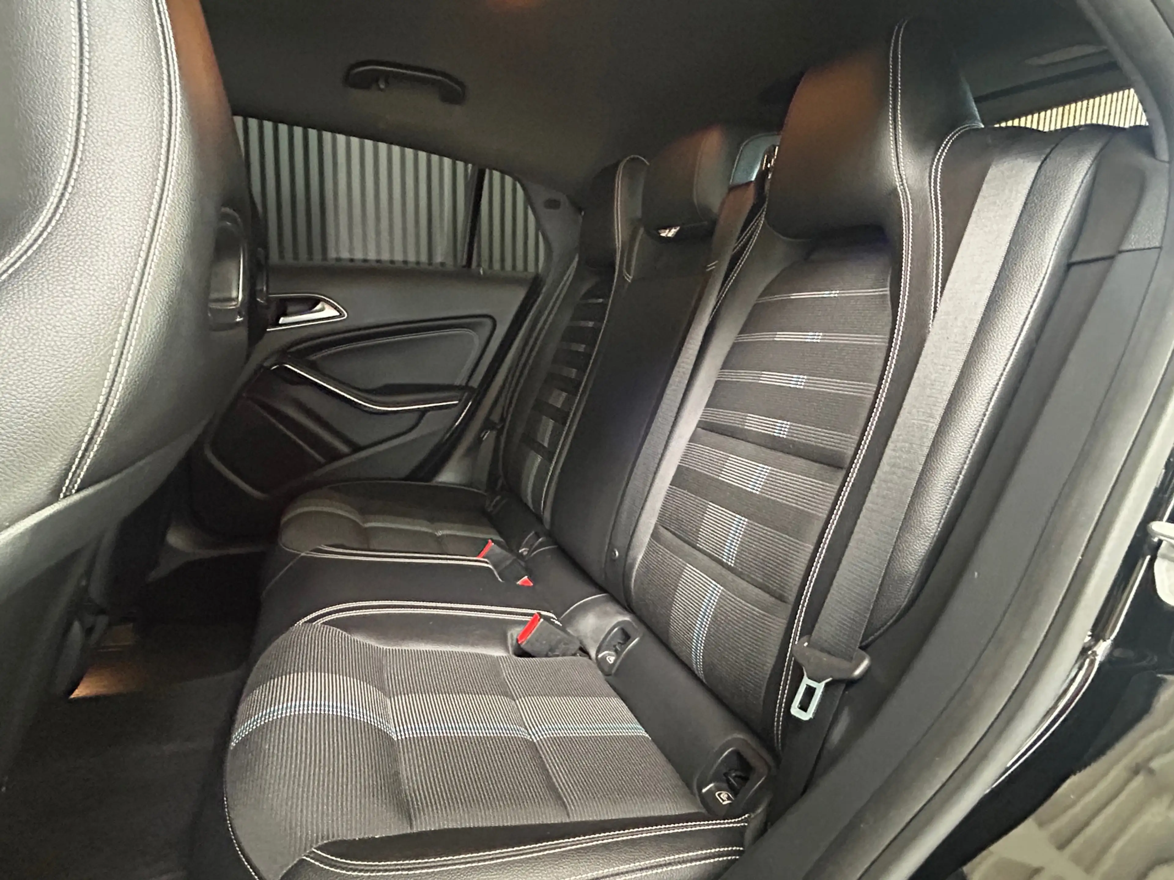 Mercedes-Benz CLA 220 Shooting Brake d Prestige AUTOMAAT|LEDER|APPLECARP — photo 8