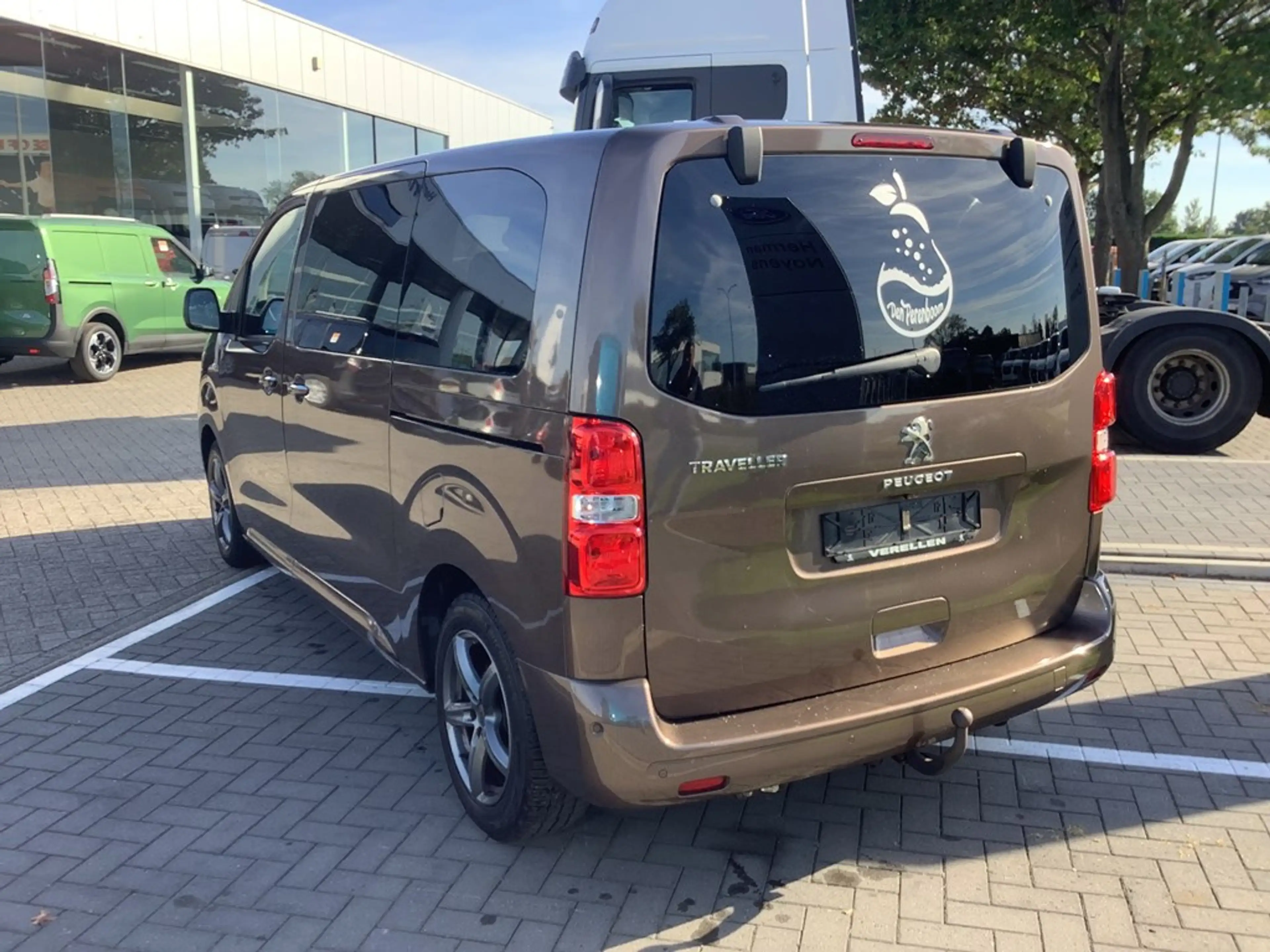 Peugeot Traveller enkel voor professionele verkoop — photo 2