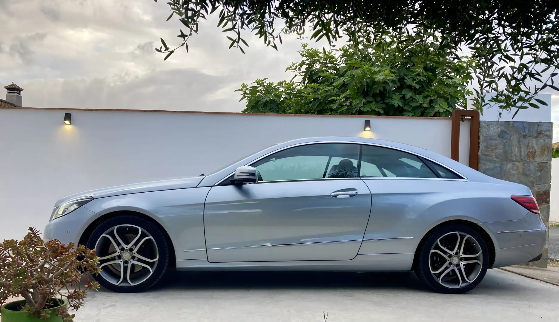 Mercedes-Benz E 220 Coupé 220CDI 7G Plus (4.75) - 1
