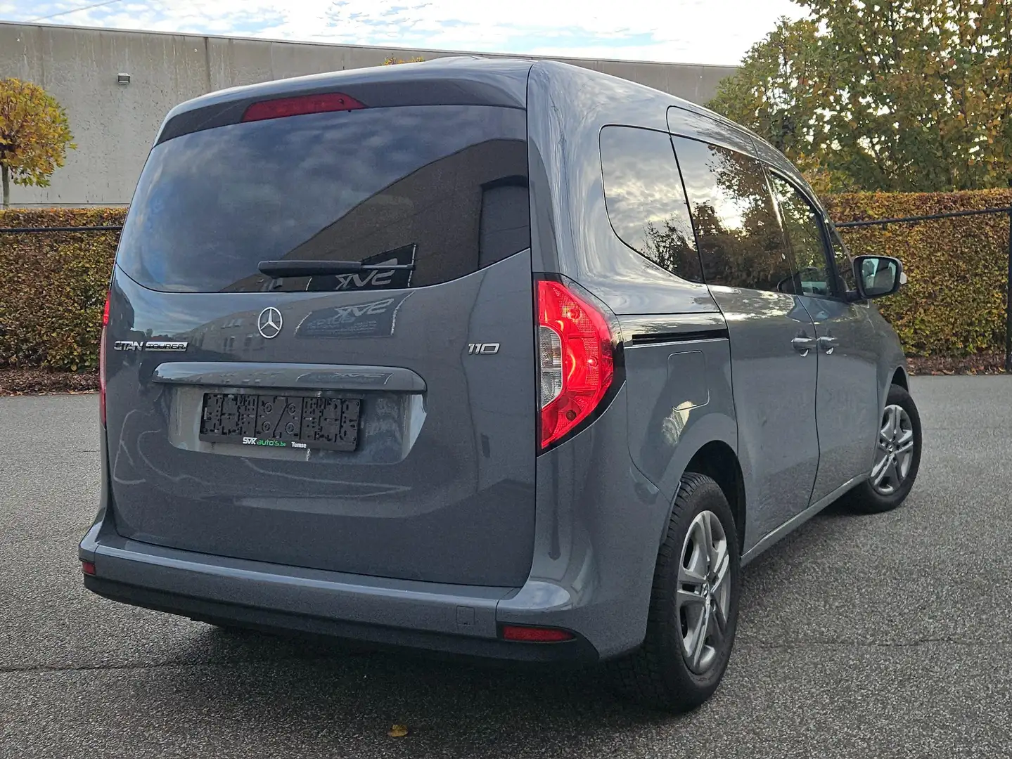 Mercedes-Benz Citan Tourer Pro//Benzine//Btw//5 zitplaatsen... Gris - 2