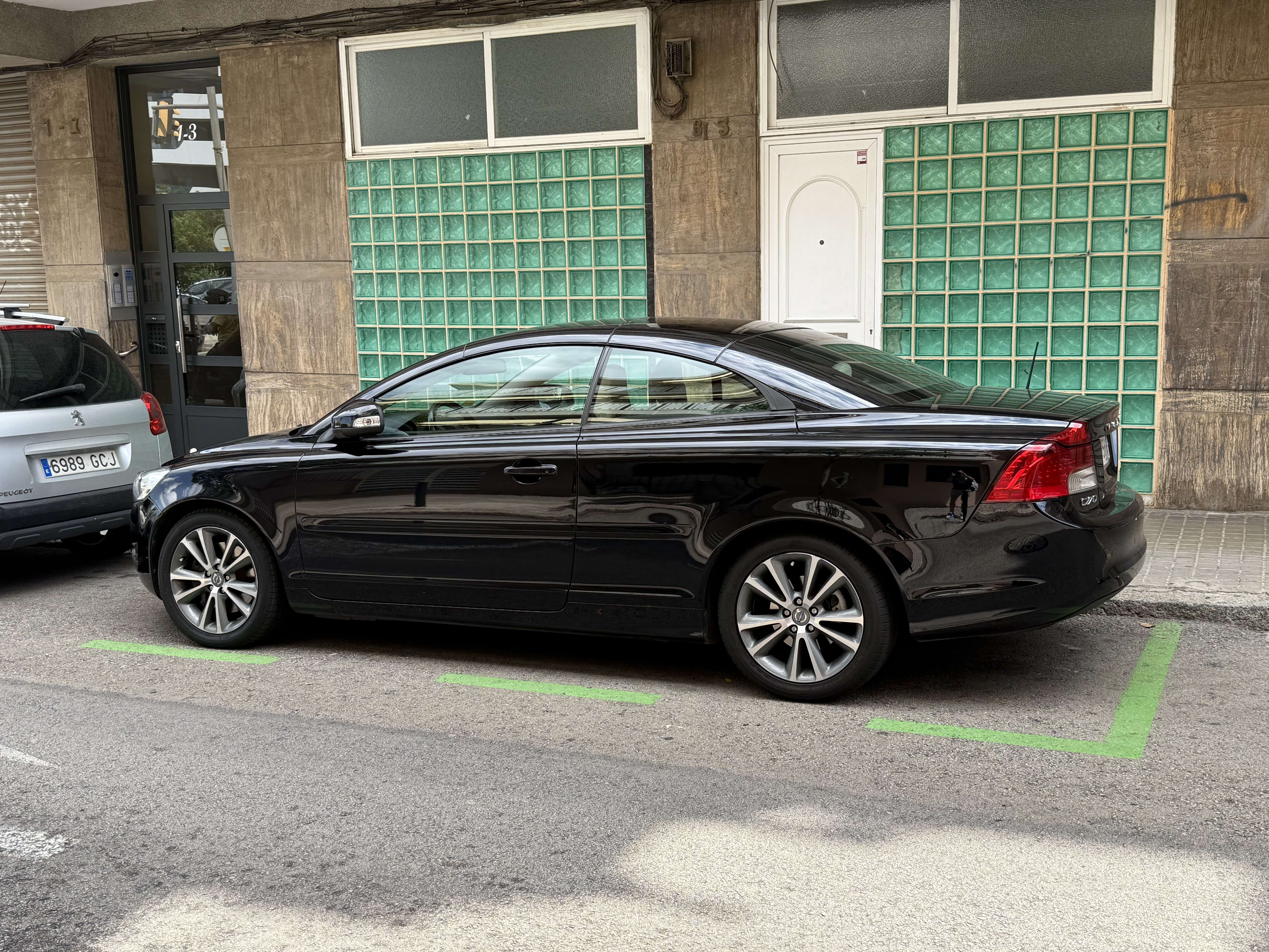 Volvo C70 2.0D Momentum Aut. - foto 1