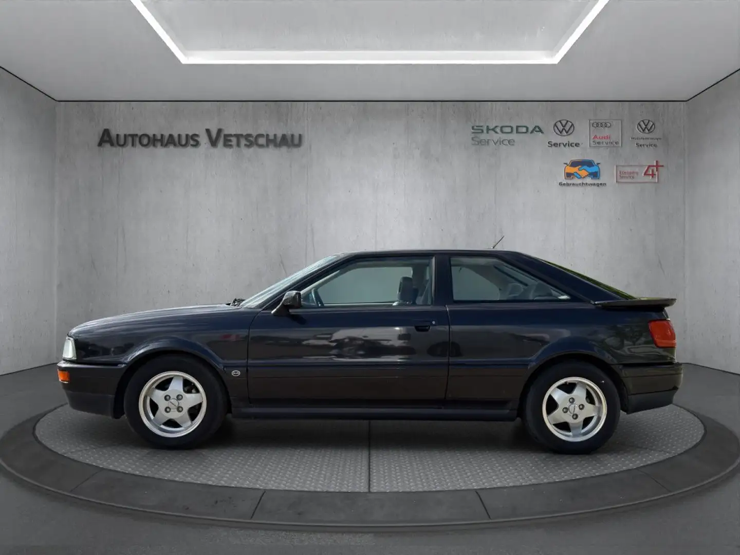 Audi Sonstige Coupé 2.0 Pirelli-Edition Servo/Schiebedach/ Schwarz - 2