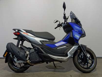 Aprilia SR GT 200