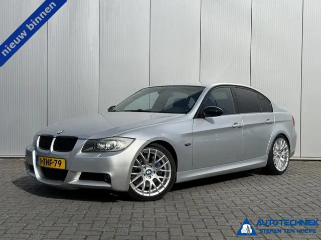 BMW 335 3-serie 335xi High Executive