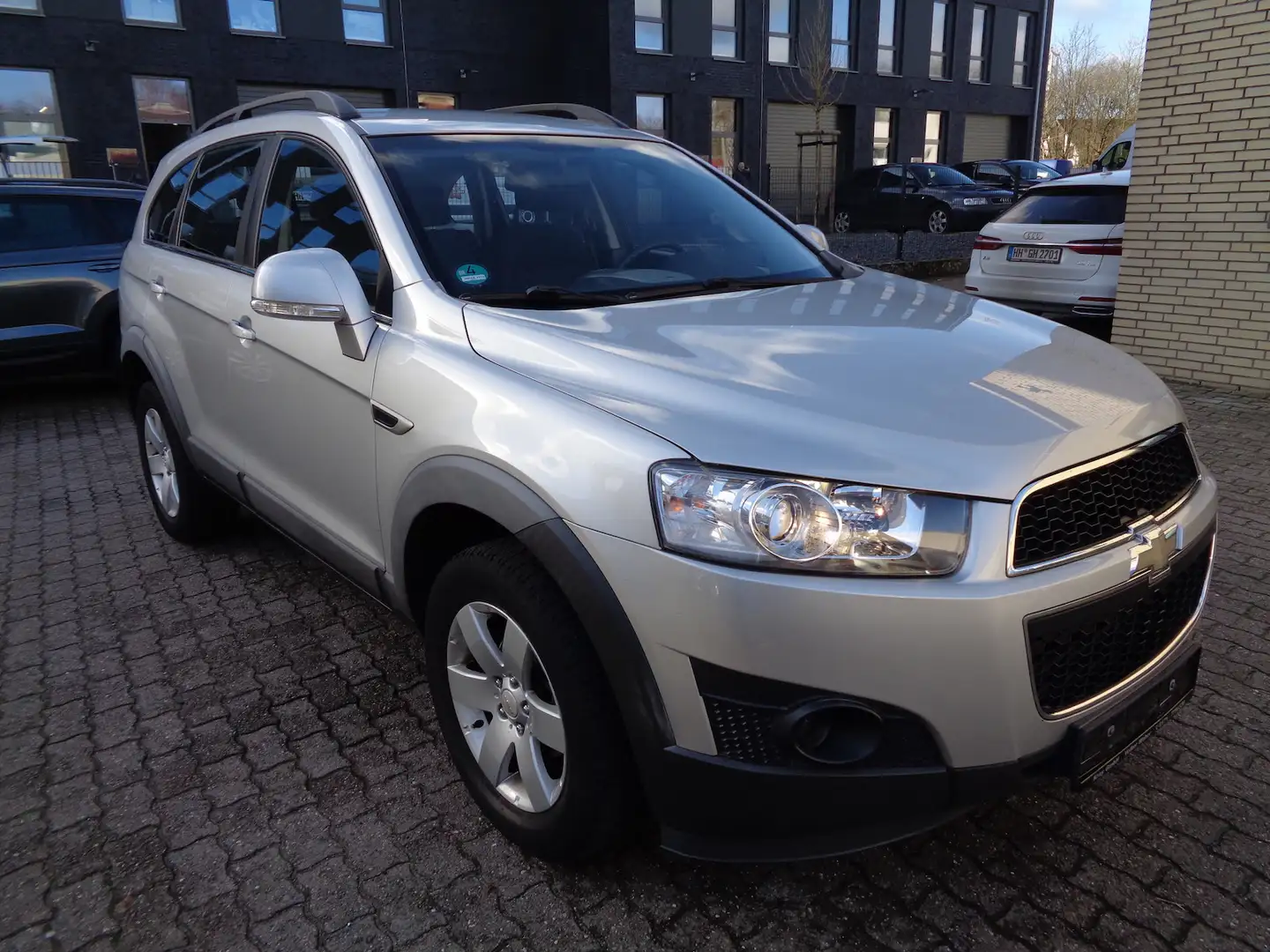 Chevrolet Captiva 2.4 2WD, Klima, Alu, 1.Hand Silber - 2